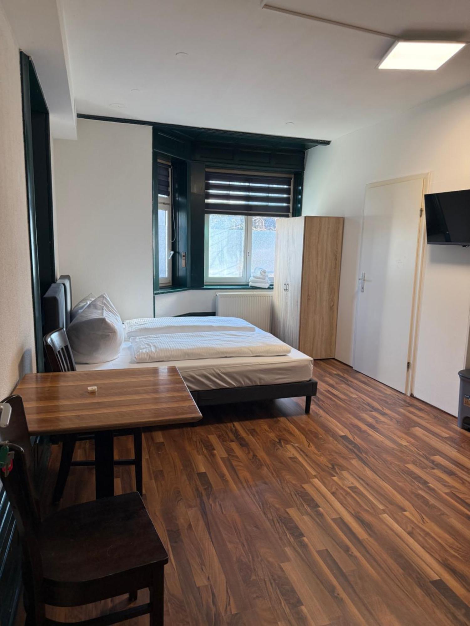 Crown Living Villa Blumenau Studios, Smarttv, Parkplatz Лустенау Экстерьер фото