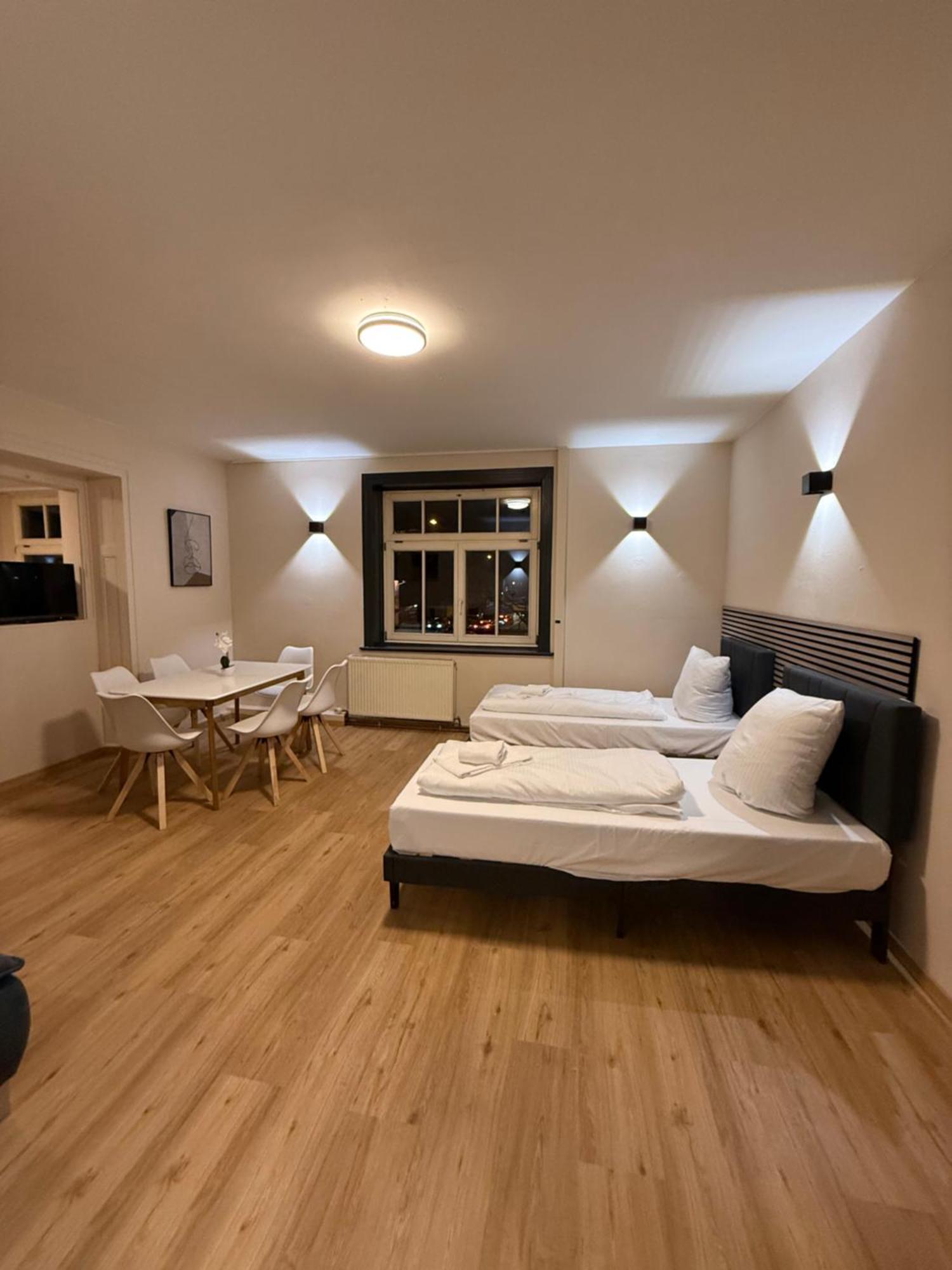 Crown Living Villa Blumenau Studios, Smarttv, Parkplatz Лустенау Экстерьер фото