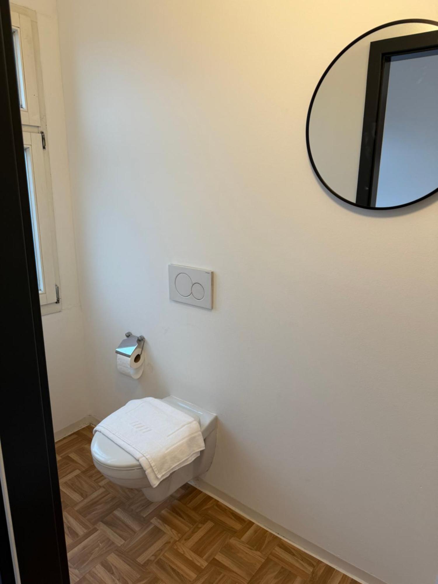 Crown Living Villa Blumenau Studios, Smarttv, Parkplatz Лустенау Экстерьер фото