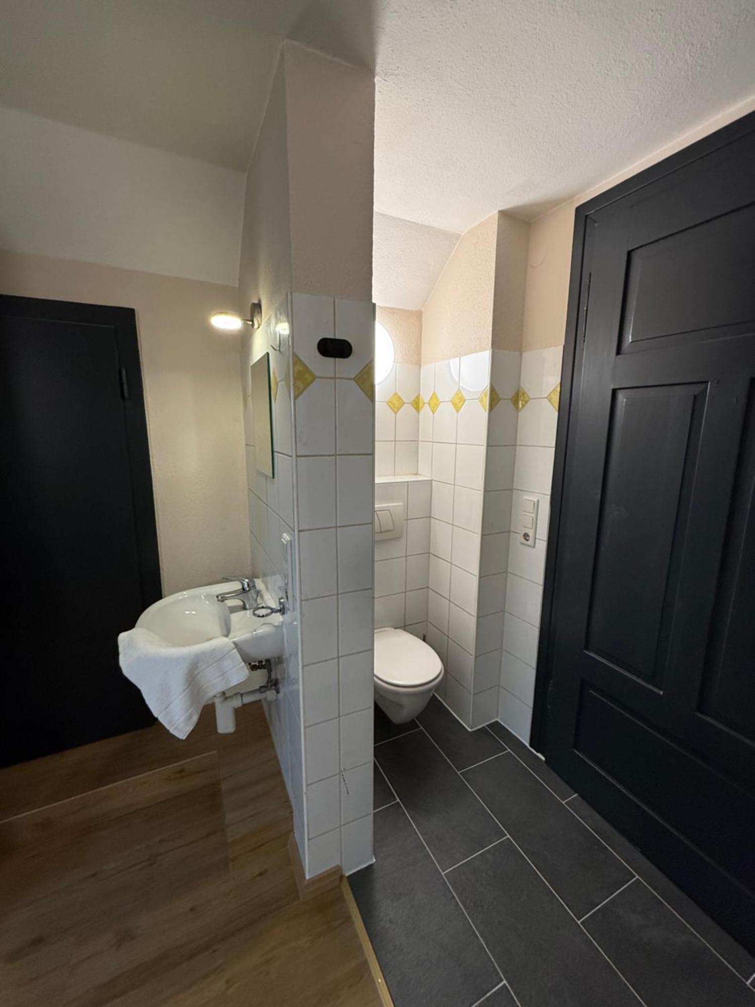 Crown Living Villa Blumenau Studios, Smarttv, Parkplatz Лустенау Экстерьер фото